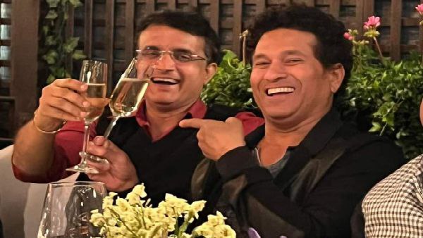 প্রথম দেখা