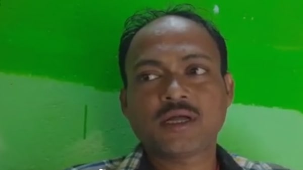 'সুবিধাভোগী' দেহরক্ষী