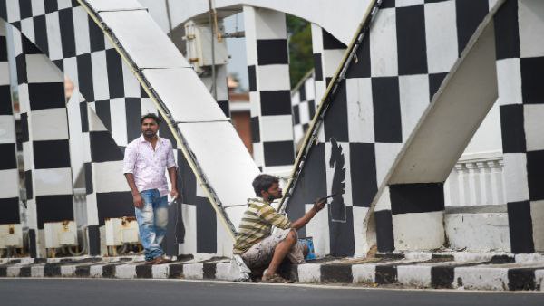 ব্রিজ না বোর্ড! ব্রিজ না বোর্ড!