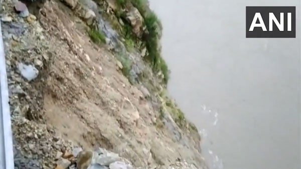 মেঘ ভাঙা বৃষ্টি মেঘ ভাঙা বৃষ্টি