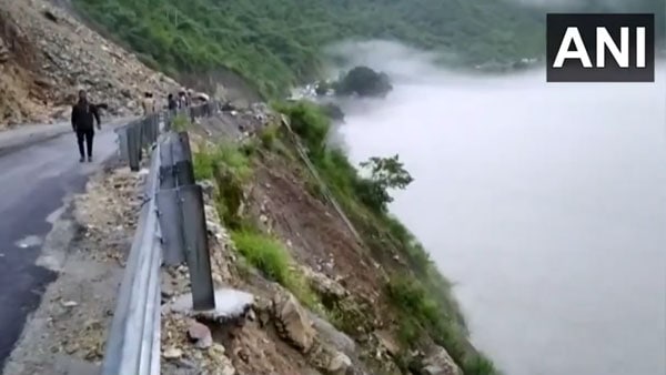 উত্তরকাশীতে বৃষ্টি উত্তরকাশীতে বৃষ্টি