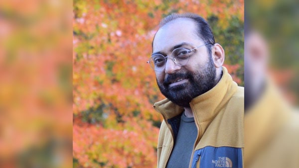 Exclusive: মহীরুহ পতন, তরুণ মজুমদারের জীবনাবসানে শোকস্তব্ধ অনিন্দ্য চট্টোপাধ্যায়-হরনাথ চক্রবর্তী Exclusive: মহীরুহ পতন, তরুণ মজুমদারের জীবনাবসানে শোকস্তব্ধ অনিন্দ্য চট্টোপাধ্যায়-হরনাথ চক্রবর্তী