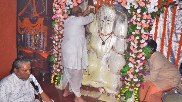 মন্দিরে যাওয়া শুভ মন্দিরে যাওয়া শুভ
