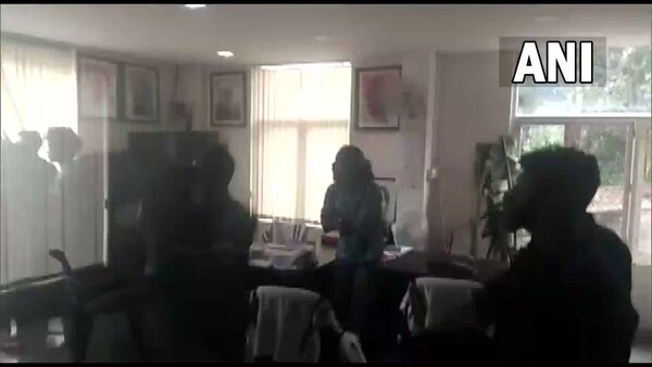 মিটেছে তিরস্কার ও শাস্তির পর্ব