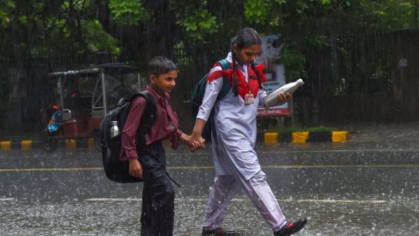 ঝাড়খণ্ডের ওপরে ঘূর্ণাবর্ত ঝাড়খণ্ডের ওপরে ঘূর্ণাবর্ত