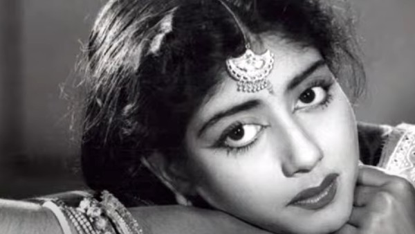 সাবিত্রী আজও অবিবাহিত সাবিত্রী আজও অবিবাহিত