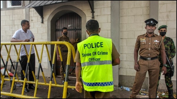 বাঙ্কারে কী আছে