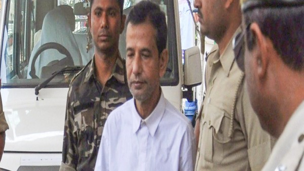  সহযোগিতা করেছেন সুদীপ্ত সেন