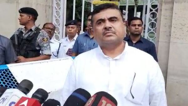 মানবাধিকার কমিশনে জ্যোতির্ময় ভট্টাচার্যকে নয় মানবাধিকার কমিশনে জ্যোতির্ময় ভট্টাচার্যকে নয়