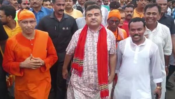 গীতা-বিবেকানন্দের থেকে শিক্ষা নিতে হবে গীতা-বিবেকানন্দের থেকে শিক্ষা নিতে হবে