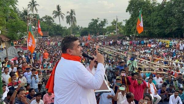 মোদীজির ছক্কায় কুপোকাত মমতা মোদীজির ছক্কায় কুপোকাত মমতা
