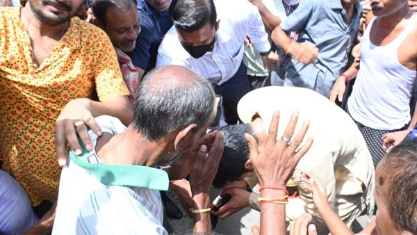 টাস্ক বেঁধে দিলেন অভিষেক 