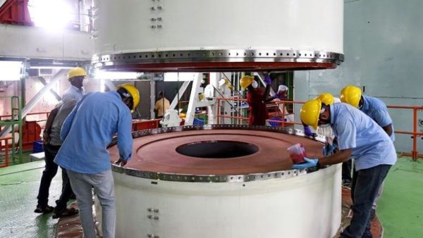 এই উপগ্রহ ছাত্রীদের স্বাধীনতার উড়ান এই উপগ্রহ ছাত্রীদের স্বাধীনতার উড়ান