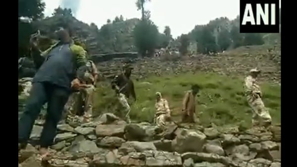 ৬ জনের মৃত্যু, আহত ৩৩