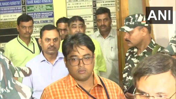 রাইস মিলে রেশন দফতরের যোগ, হদিশ ডাম্পারের রাইস মিলে রেশন দফতরের যোগ, হদিশ ডাম্পারের