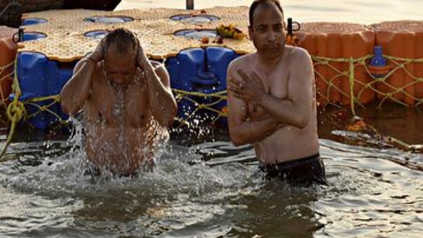 স্নানের জলে ঘি