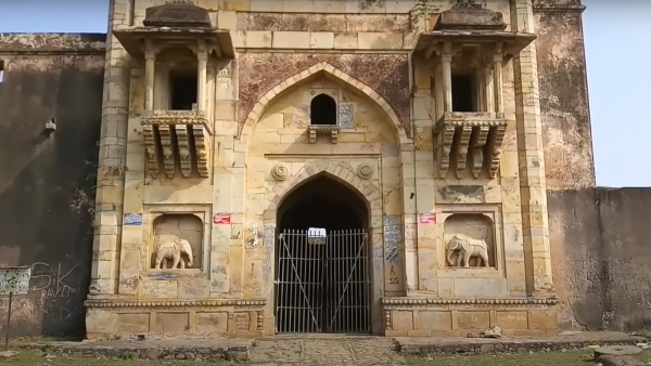 রহস্যে ঘেরা রোহতাসগড় কেল্লা রহস্যে ঘেরা রোহতাসগড় কেল্লা