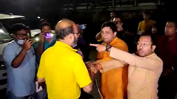 কলকাতায় মোদী শাসনকাল উদযাপন