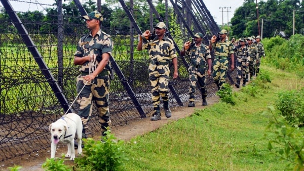  জোর করে বিএসএফ-এর এলাকা বাড়ানো হয়েছে