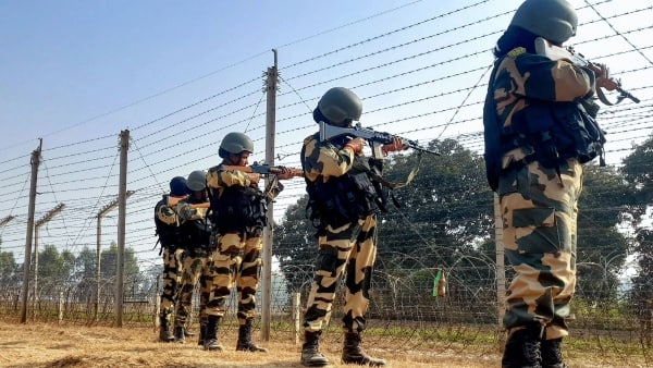 মোদী ও কেন্দ্রীয় সরকারকে নিশানা