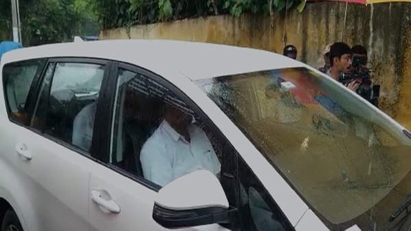 ৪০ মিনিট পর খোলা হয় তালা 