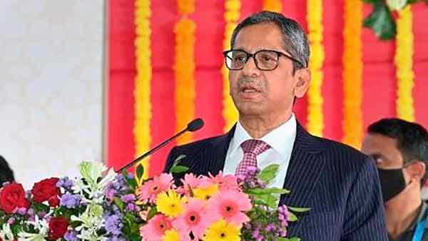 জমা মামলার সংখ্যা ক্রমেই বাড়ছে 