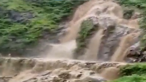 হিমাচল প্রদেশের বিভিন্ন অংশে ভারী থেকে অতিভারী বৃষ্টিপাত 