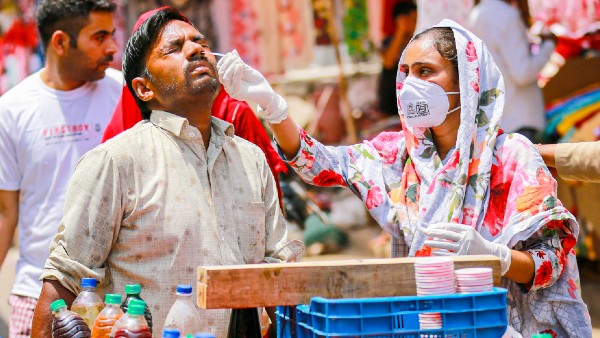 করোনা টেস্টিং