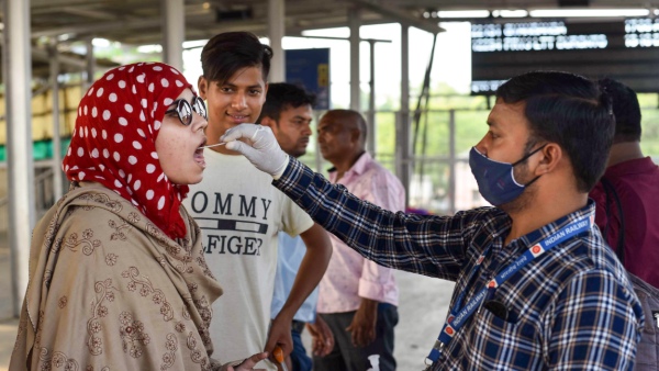 বিরত থাকার পরামর্শ দিল কেন্দ্র। বিরত থাকার পরামর্শ দিল কেন্দ্র।