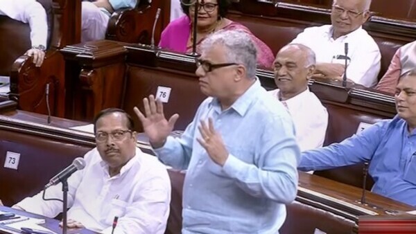 ফোন ট্যাপিং নিয়ে বলেছিলেন, কিন্তু পেগাসাস নিয়ে নয়