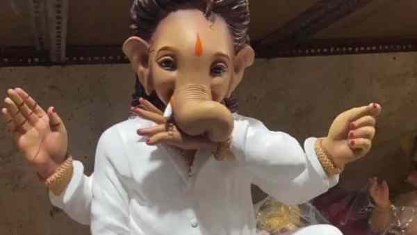 গণেশ মূর্তিতে দেখা গেল আল্লু অর্জুনের স্টাইল গণেশ মূর্তিতে দেখা গেল আল্লু অর্জুনের স্টাইল