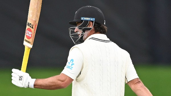 নিউজিল্যান্ডের জার্সিতে কলিন ডি গ্র্যান্ডহোমের পারফরম্যান্স: