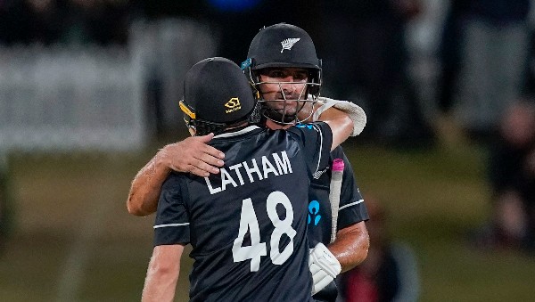 গ্র্যান্ডহোমের অবসরের কথা জানায় নিউজিল্যান্ড ক্রিকেট: