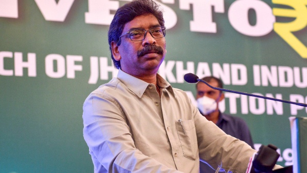 হেমন্ত সোরেনের বিরুদ্ধে অভিযোগ হেমন্ত সোরেনের বিরুদ্ধে অভিযোগ