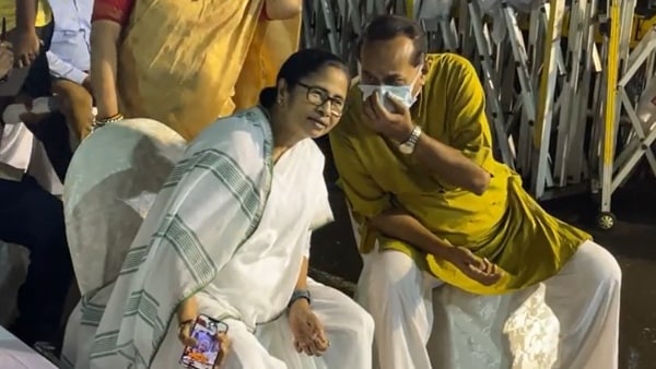 নরেন্দ্র মোদীকে নিশানা নরেন্দ্র মোদীকে নিশানা