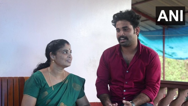 স্বপ্ন যেন মিলেমিশে একাকার, কেরলের মা–ছেলে উভয় উত্তীর্ণ পিএসসি পরীক্ষায় স্বপ্ন যেন মিলেমিশে একাকার, কেরলের মা–ছেলে উভয় উত্তীর্ণ পিএসসি পরীক্ষায়