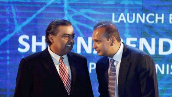 ভাইয়ের সঙ্গে বিবাদে জড়িয়েছিলেন মুকেশ ভাইয়ের সঙ্গে বিবাদে জড়িয়েছিলেন মুকেশ