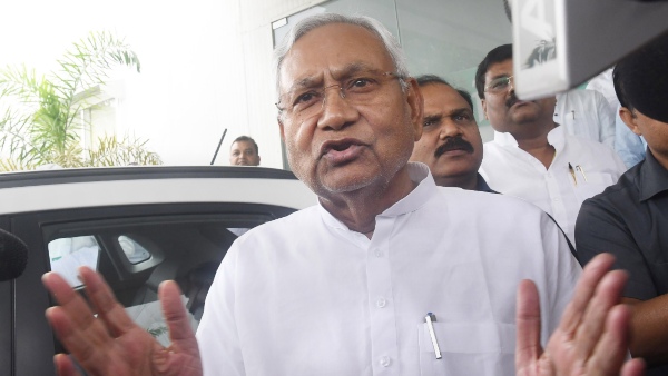 জোট-উদ্যোগে নীতীশের প্রশংসায় সঞ্জয় 