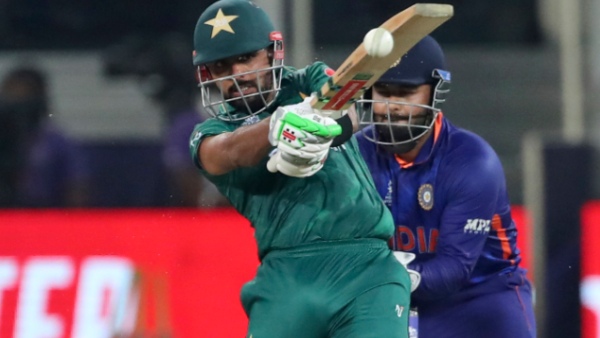 ব্যক্তিগত আক্রমণে ব্যথিক বাবর: