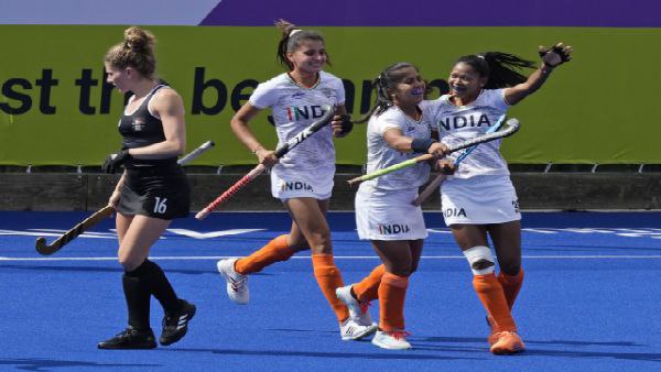 কানাডাকে চূর্ণ করে পুরুষ হকির সেমিফাইনালের দিকে ভারত কানাডাকে চূর্ণ করে পুরুষ হকির সেমিফাইনালের দিকে ভারত