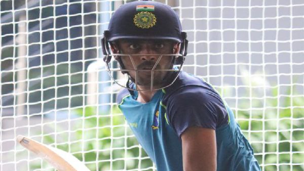 খুশি অধিনায়ক খুশি অধিনায়ক