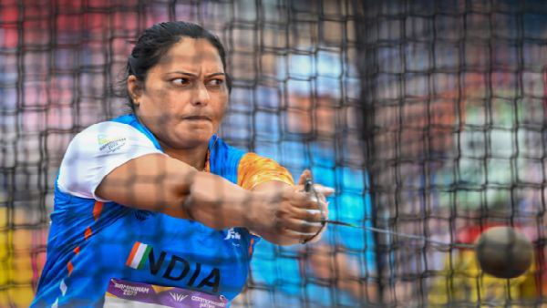 হ্যামার থ্রো ফাইনালে মঞ্জু হ্যামার থ্রো ফাইনালে মঞ্জু