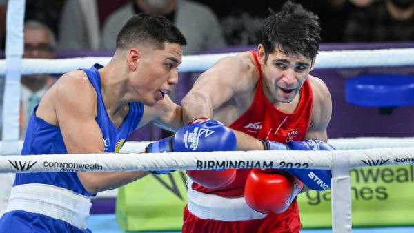 বক্সিংয়ে নিশ্চিত পদক বক্সিংয়ে নিশ্চিত পদক