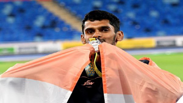 লং জাম্পে রুপো লং জাম্পে রুপো