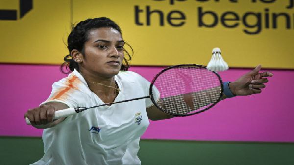 সিন্ধু পদকের দিকে এগিয়ে চলেছেন সিন্ধু পদকের দিকে এগিয়ে চলেছেন