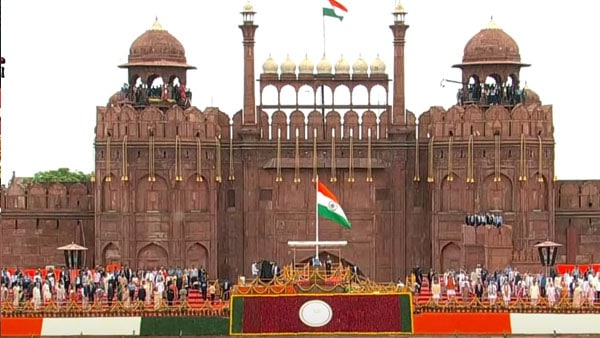 কী বলেন নরেন্দ্র মোদী ?