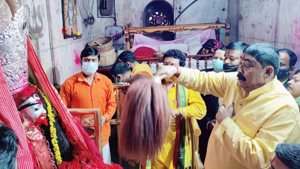 জেলে বসেই কালীর আরাধনা জেলে বসেই কালীর আরাধনা