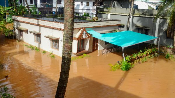 প্রবল বৃ্ষ্টিপাতের পূর্বাভাস 