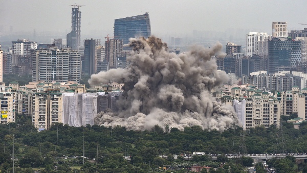  আদালতে মামলা চলে ৯ বছর 