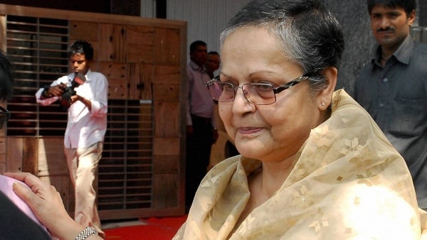 নিজের জীবন কাটিয়েছেন স্বাধীনভাবে নিজের জীবন কাটিয়েছেন স্বাধীনভাবে